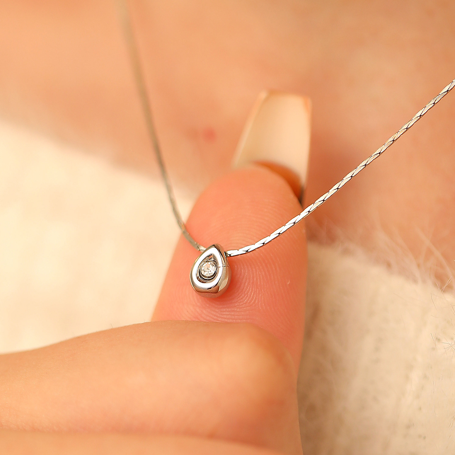 Collar de Perlas con Colgante  - Pearl Trim Chain reseña y precio
